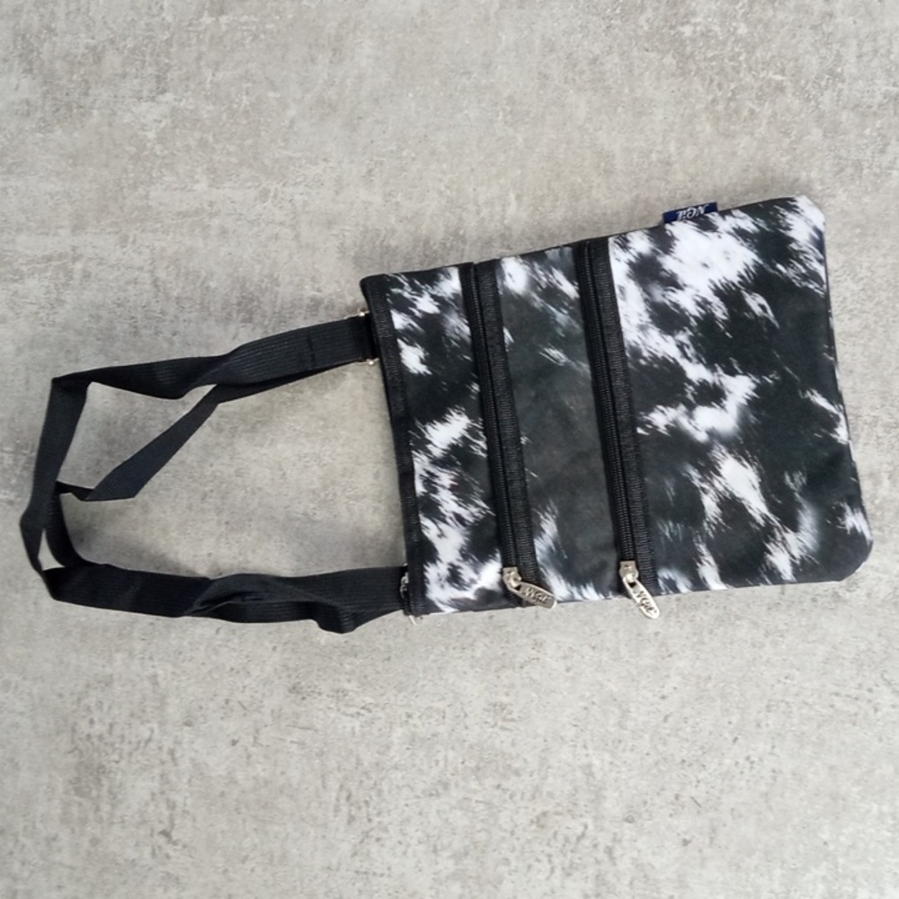 🚜🍒 Cow Print Triple Zip Crossbody Bag